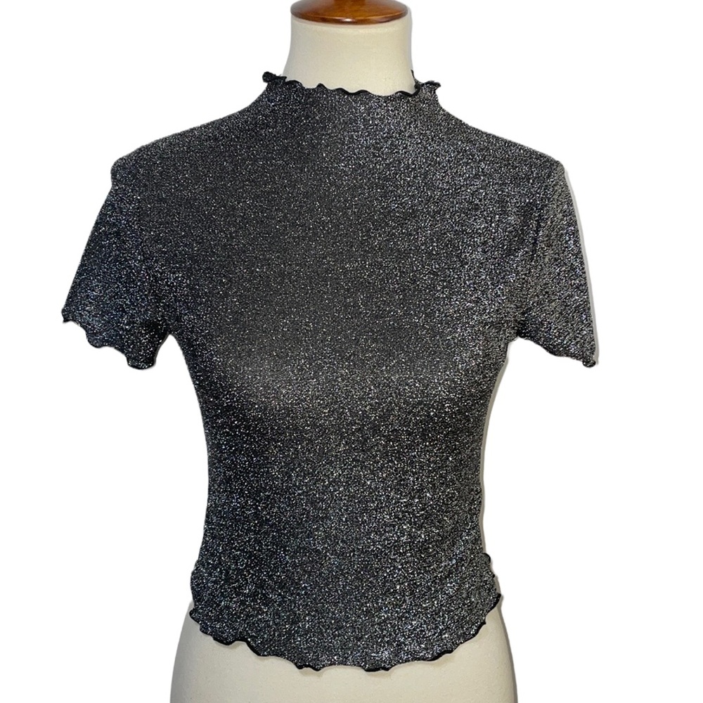 * I‎ JOAH * Black and Silver Top * Size Medium * Holiday Evening Stunning
